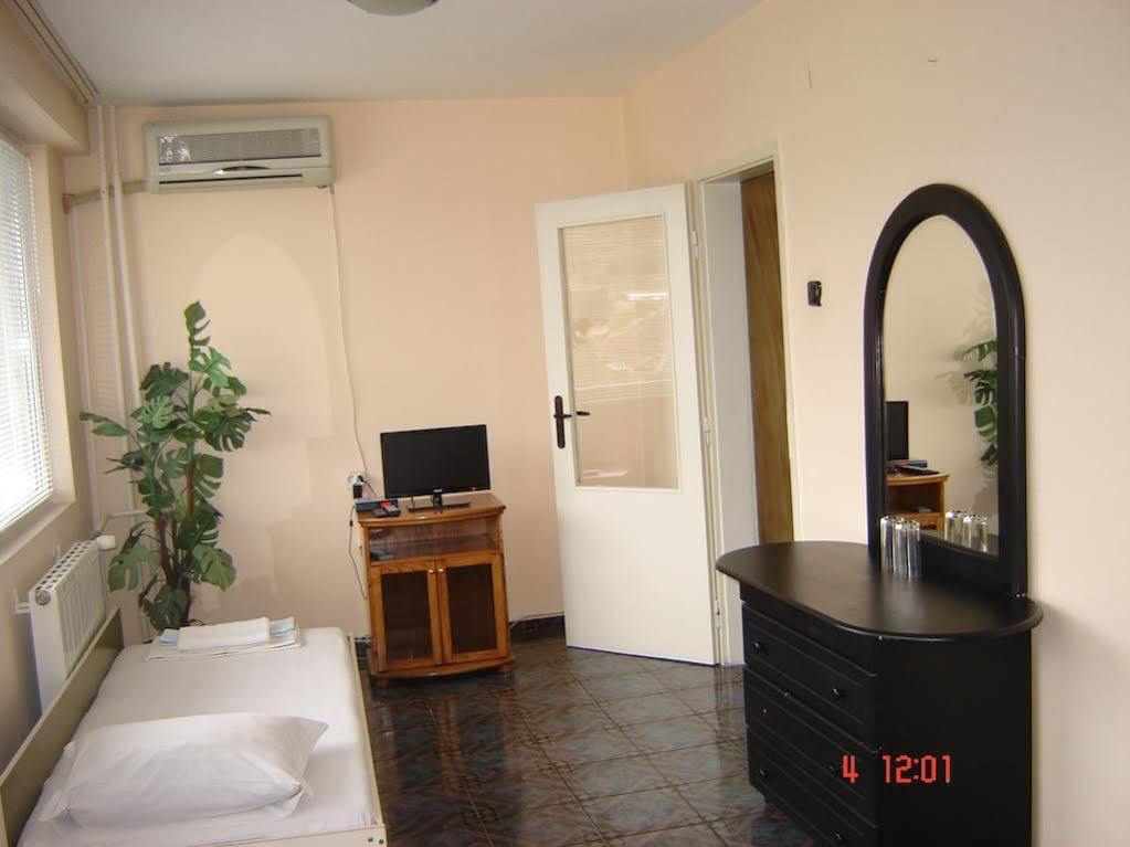 Kanclera Hotel Kaspichan Extérieur photo