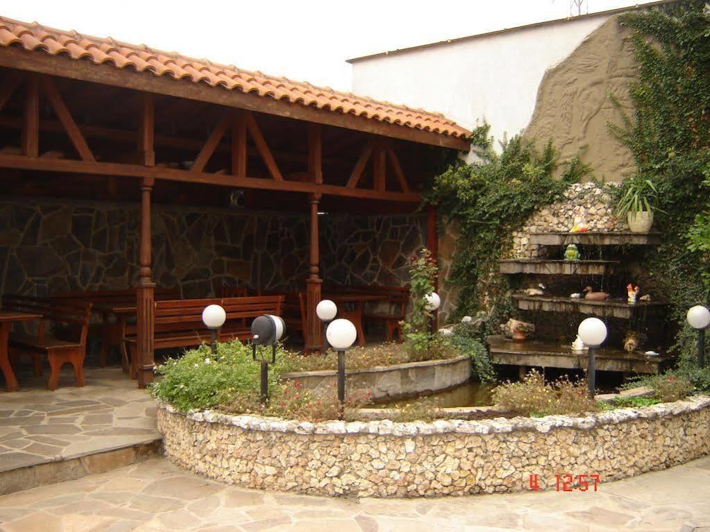 Kanclera Hotel Kaspichan Extérieur photo